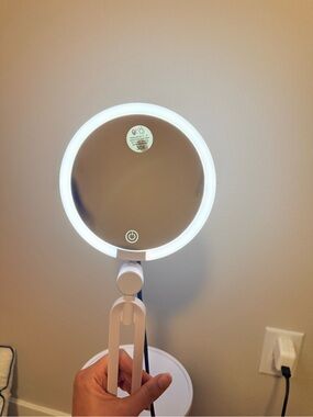 Travel Makeup Mirror with Lights,